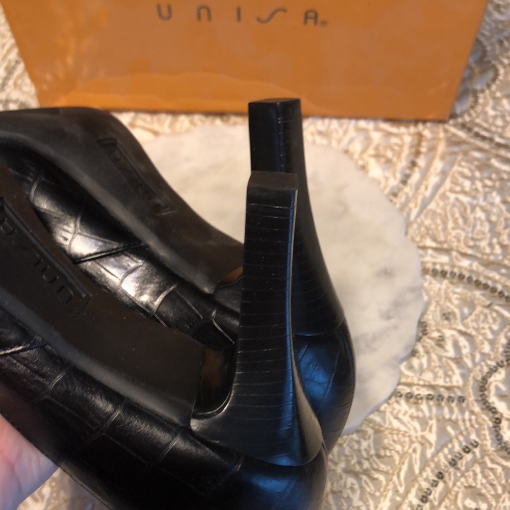 Gorgeous shoes - Picture 6 of 7